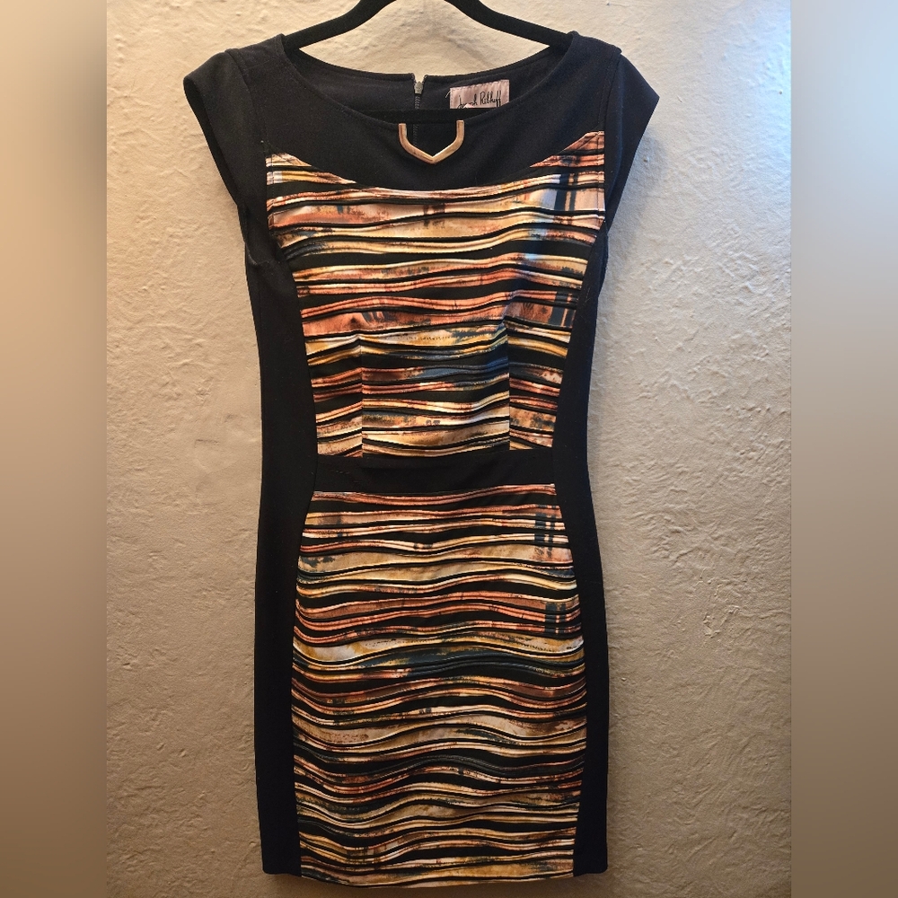 Joseph Ribkoff Bodycon Dress – Abstract Stripe Print (Made in Canada)